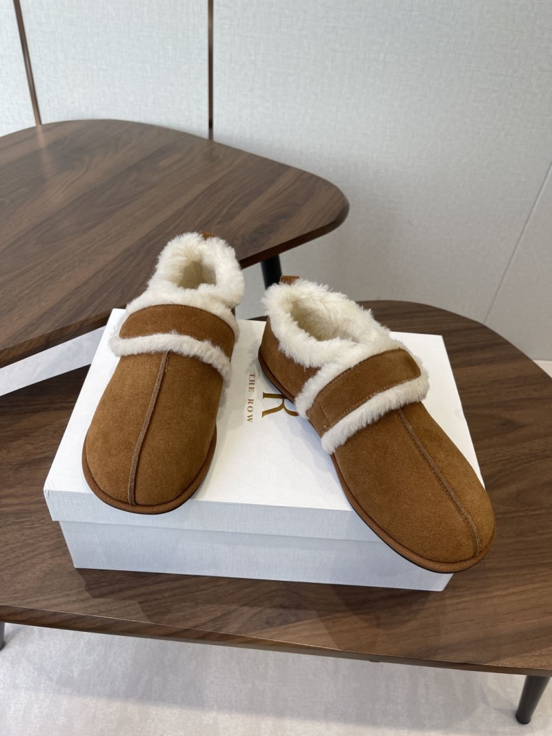 The R0w boots